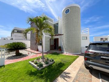 Se Vende Casa Cerca del Mar en Santa Marianita Manta