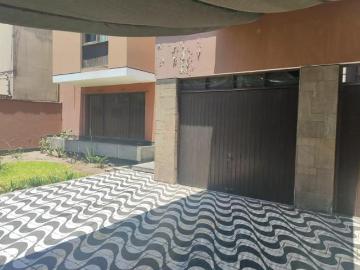 VENDO CASA COMO TERRENO EN PLENA BENAVIDES MIRAFLORES *BAJO DE PRECIO