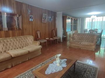 SE VENDE CASA COMO TERRENO EN ADEPA, JOSÉ LUIS BUSTAMANTE Y RIVERO