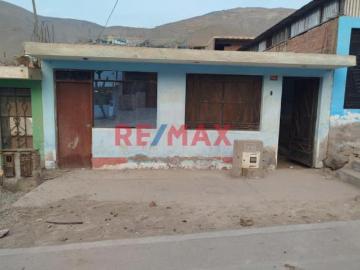 Se Vende Casa Como Terreno En Ocasion A 1 Cuadra De La Avenida Principal