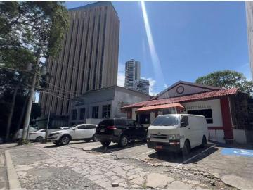 Se vende casa comercial en bella vista, panamá
