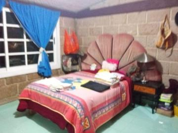 Se Vende Casa con terreno en el Atoron Querétaro