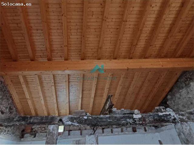 Se vende casa con terreno y vistas en Nates Voto