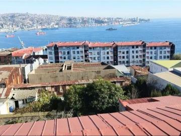 Se vende casa con vista al mar en cerro baron