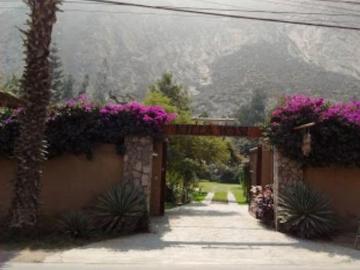 SE VENDE CASA CON BUNGALOWS EN CIENEGUILLA