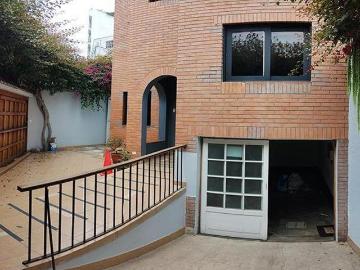 Se vende casa con licencia para hospedaje turistico oficina puerta cerrada etc