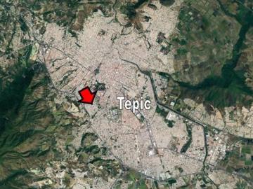 SE VENDE CASA CON LOCAL COMERCIAL