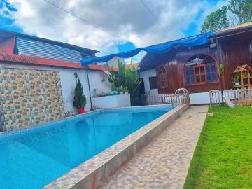 Se vende CASA DE CAMPO con piscina en km8 Pucallpa