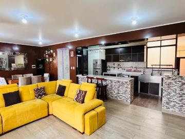 Se Vende Casa De Dos Pisos En Huacho, Hualmay, Barrio Canta Área: 229.1 M2