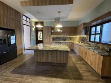 SE VENDE CASA DE LUJO DE DOS PLANTAS EN PRIVADA RESIDENCIAL,TEMOZÓN, MERIDA