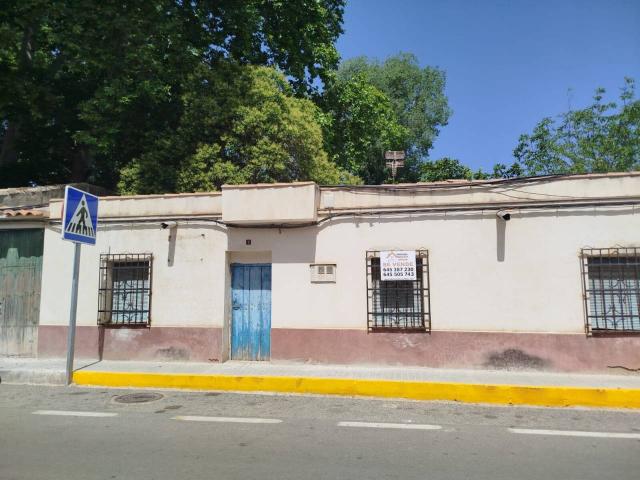 Se vende Casa de pueblo en Ruidera con acequia