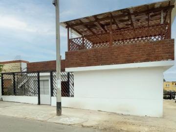 Se Vende Casa de Playa con Piscina en San Bartolo de 124 m²