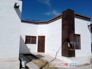 SE VENDE CASA DE UNA PLANTA EN FRACC. MOLINO DE AGUA AL NORTE $1&apos 850,000