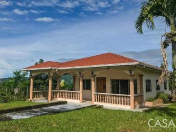 Se vende casa de 3 dormitorios con gran terreno en Renacimiento, Chiriquí