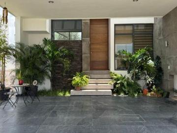 SE VENDE CASA DE 4 RECAMARAS DE 210 M2 EN SONTERRA 1