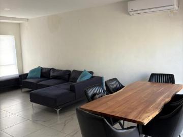SE VENDE casa dos pisos con ampliaciones en TERRA RESIDENCIAL