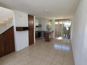 Se vende casa en Manzanillo en Fraccionamiento privado