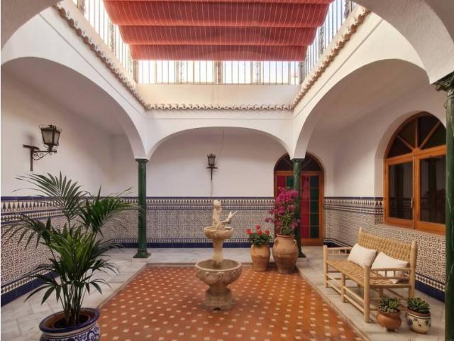 SE VENDE CASA EN MOTRIL EN ZONA OESTE