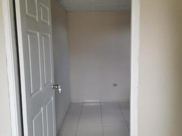 SE VENDE CASA, en NUEVO TOCUMEN, entrando por MEGA MALL