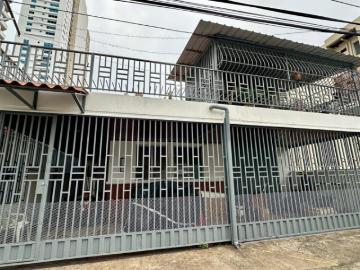 Se vende casa en Avenida Balboa, Bella Vista