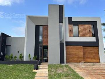 Se vende Casa en Barrio Privado Panambí