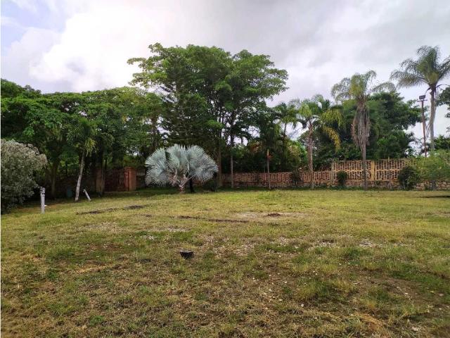 TERRENO CASA EN VENTA SECTOR CUMBRES DEL MANZANO CALLE CERRADA