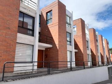 Se Vende Casa en Calderon Quito