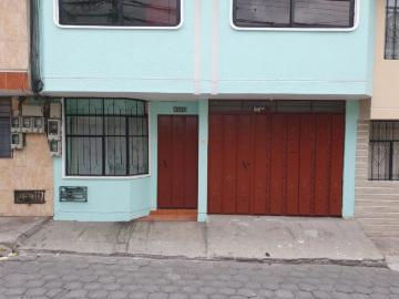 Se Vende Casa en Centro de Carapungo Casa en Venta en Quito Carapungo