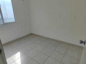 SE VENDE CASA EN CLUSTER EN LOS HEROES