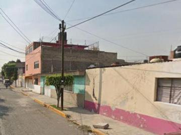 Se vende casa en col. El Sol, Nezahualcóyotl