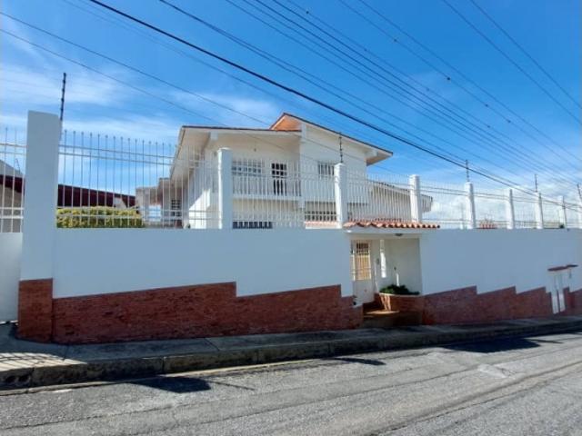 Se vende casa en Colinas De Carrizal Urbanización Pan de Azúcar