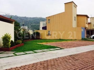 Se vende CASA en COLINAS DE SAN JOSE
