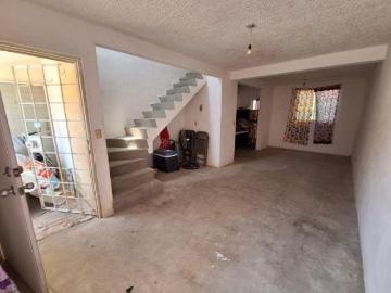 SE VENDE CASA EN CONDOMINIO EN LAS GAVIOTAS, LLANO LARGO, ACAPULCO, PARA REMODELAR