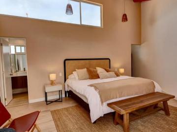 SE VENDE CASA EN CONDOMINIO EN PARACAS PISCO