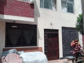 SE VENDE CASA EN EXCELENTE UBICACIÓN EN JESÚS MARÍA | 240mt2