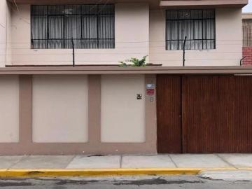 Se vende casa en excelente precio