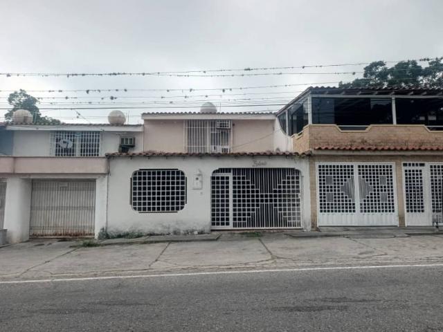 SE VENDE CASA EN EL AMPARO. VE22 442AMP IGOD