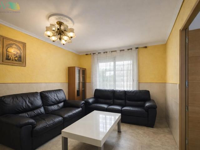 SE VENDE CASA EN EL CENTRO DE NOVELDA ALICANTE