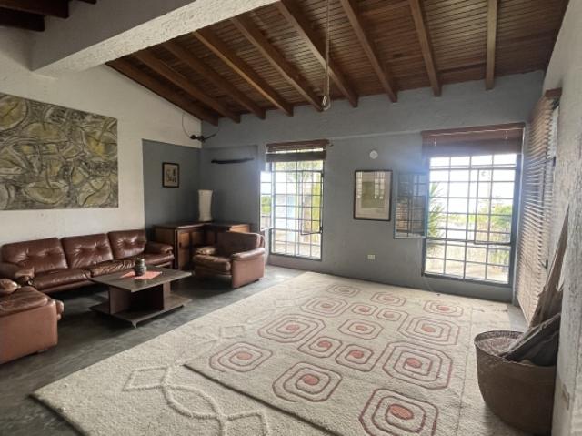 Se vende casa en el Retiro