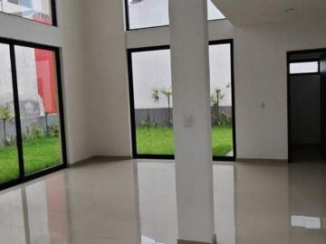 SE VENDE CASA EN FRACCIONAMIENT