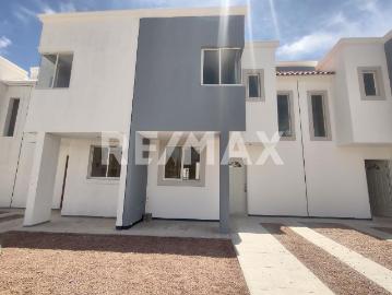 Se vende casa en Fraccionamiento Paseo del Bosque