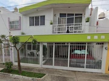 SE VENDE CASA EN JALISCO, GUADALAJARA, JARDINES DEL COUNTRY