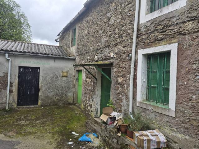 Se vende casa en Lugar Outeiro, Curtis A Coruña