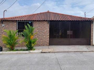 SE VENDE CASA EN LA CHORRERA, RESIDENCIAL MONTELIMAR