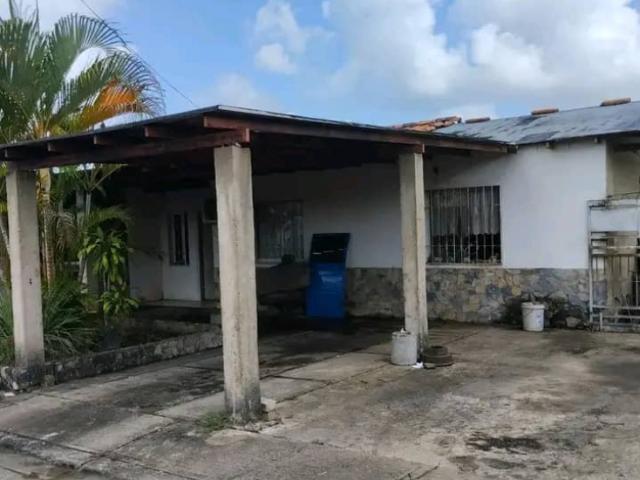 CASA EN LA URB. VIRGEN DEL VALLE VE02 1438CCZ SCOR