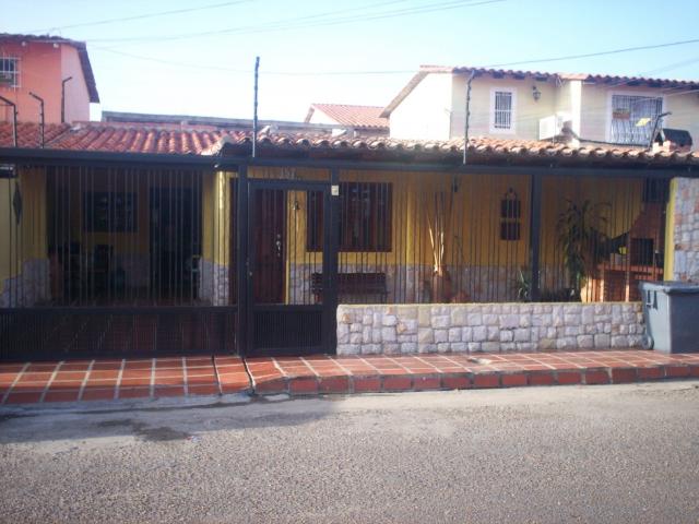 SE VENDE CASA EN LA URB LAS TRINITARIAS VE02 1392ZE YABI