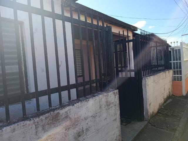 SE VENDE CASA EN LA URB MANUEL PIAR VE21 183MP NDUN