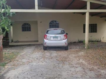SE VENDE CASA EN LAS TABLAS, A 600 MTS DEL CENTRO
