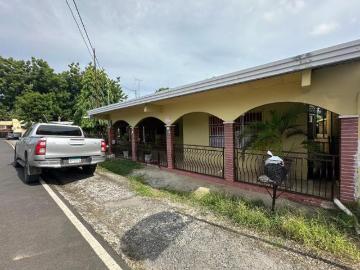 Se Vende Casa en Las Tablas, Barriada la Ermita