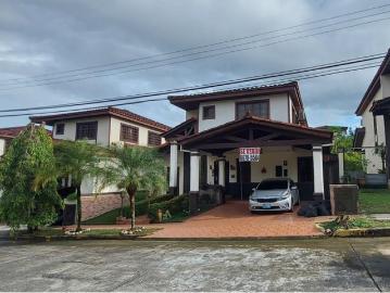 Se Vende Casa en Las Cumbres, Panamá Norte